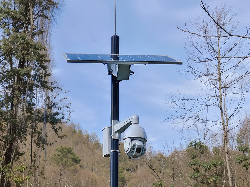 太阳能供电系统：森林防火的绿色守护者