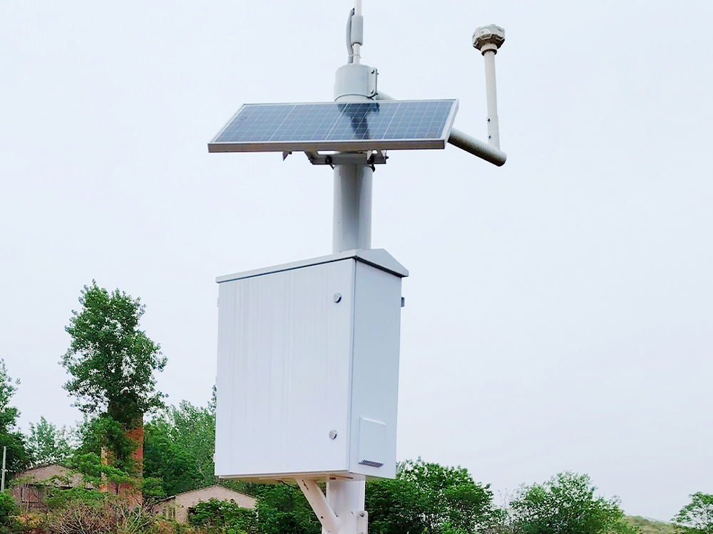 太阳能供电系统：为强光抑制摄像头注入绿色守护力