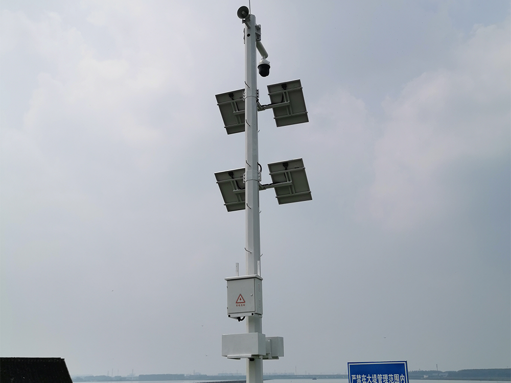 太阳能供电系统赋能河道盗采监控：热成像相机的科技守护者